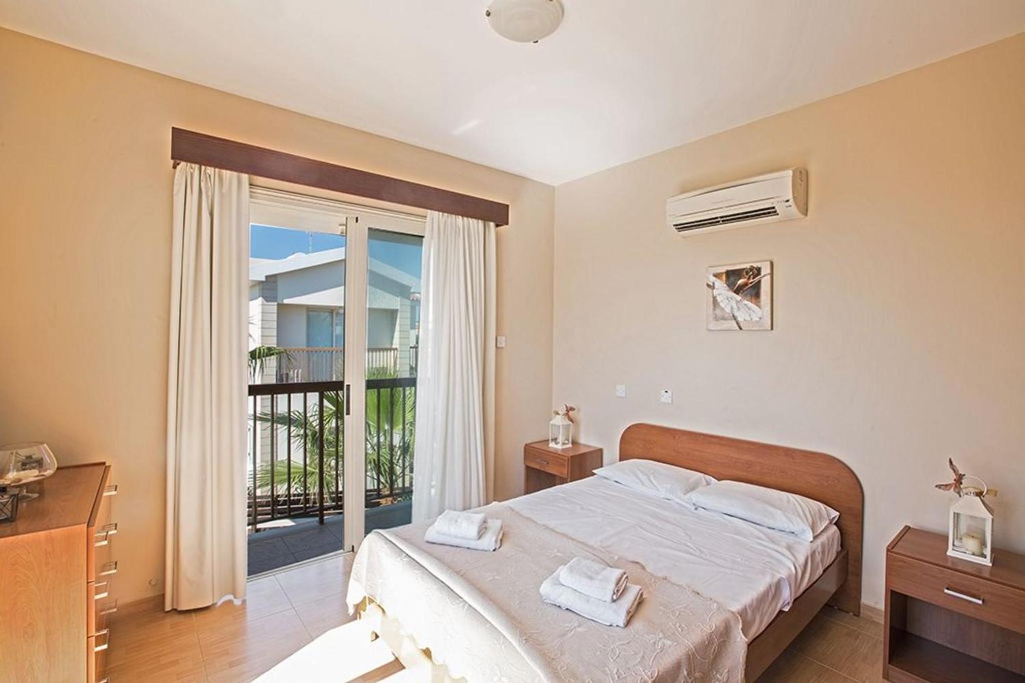 Aspro Enas - Stunning 3 Bedroom Ayia Thekla With Private Pool And Sea Views Villa
