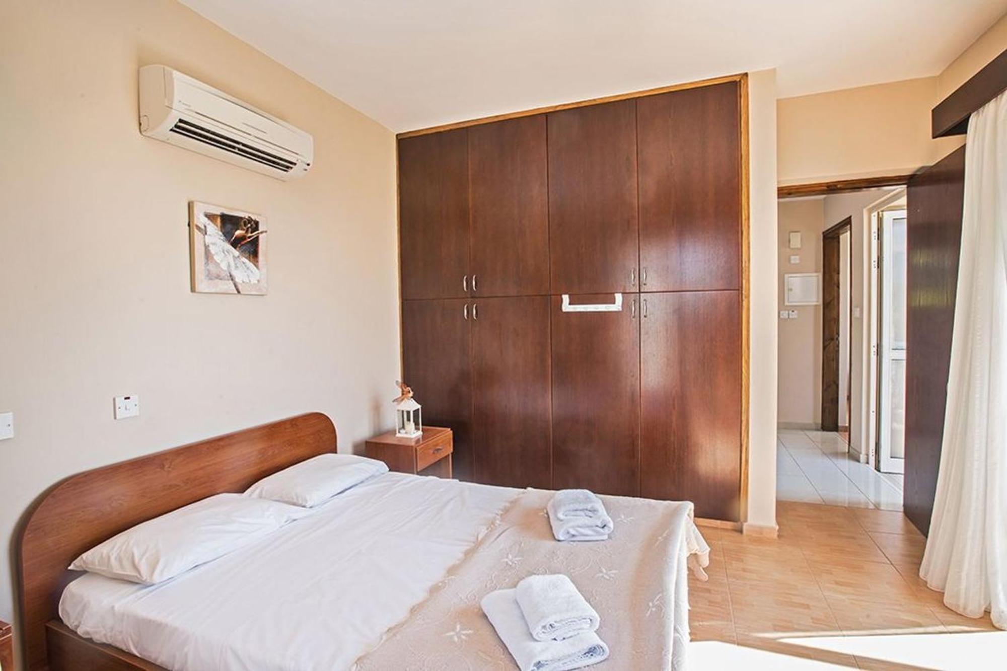 Villa Aspro Enas - Stunning 3 Bedroom Ayia Thekla With Private Pool And Sea Views